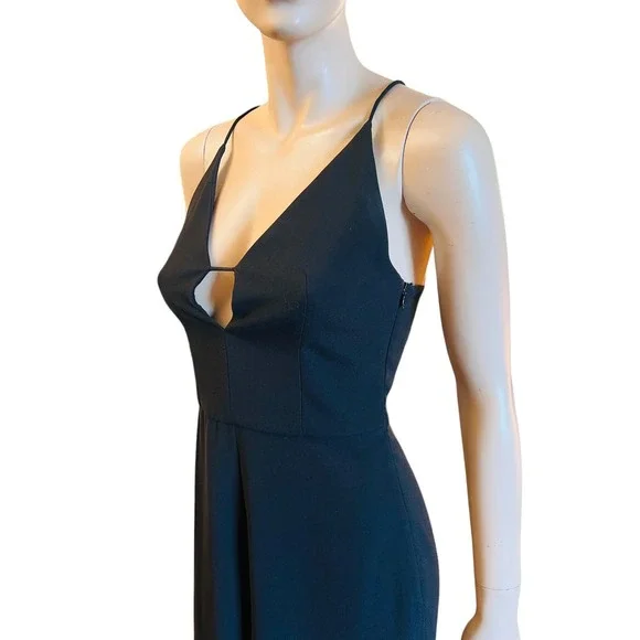 N Nicholas Black Keyhole Split Leg Jumpsuit Size 4 Criss-Cross Straps at Back - Picture 10 of 16